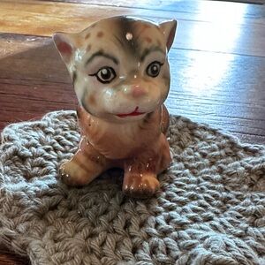 🐈🐱Small Ceramic Tabby Cat Kitten Figurine, VINTAGE